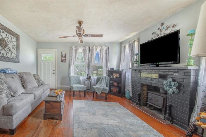 Image No.6-2 Bed House for sale