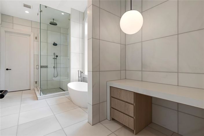 Image No.31-5 Bed Apartment for sale