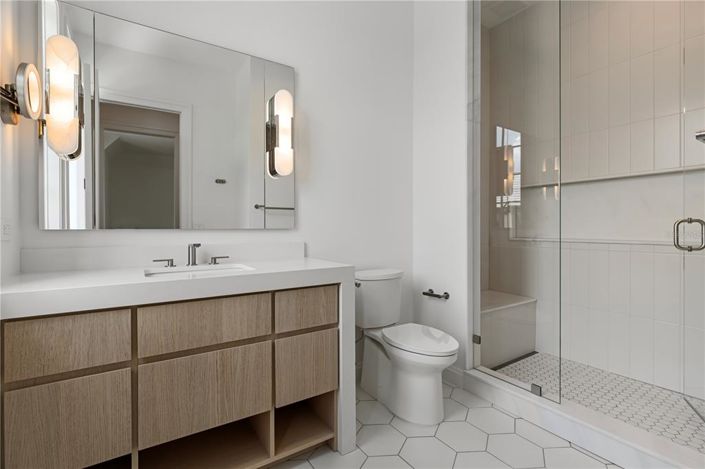 Image No.41-5 Bed Apartment for sale
