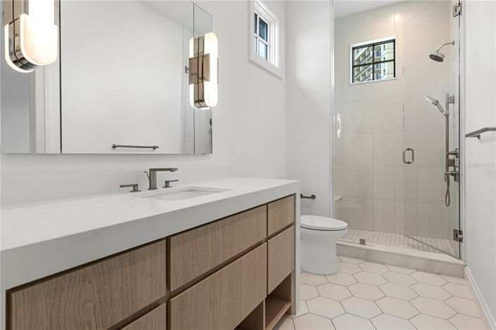 Image No.45-5 Bed Apartment for sale