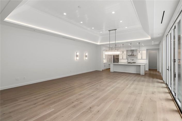 Image No.7-5 Bed Apartment for sale