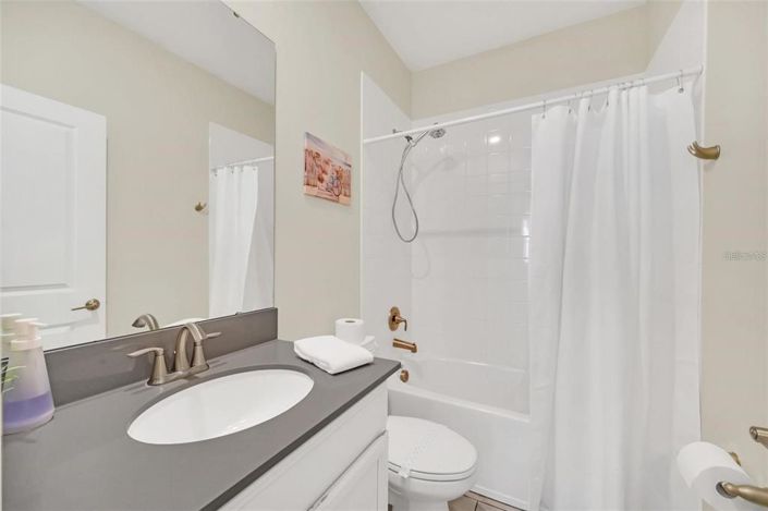 Image No.11-6 Bed House for sale