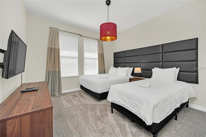 Image No.14-6 Bed House for sale