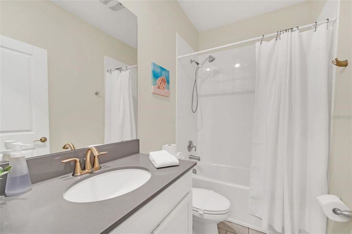 Image No.9-6 Bed House for sale