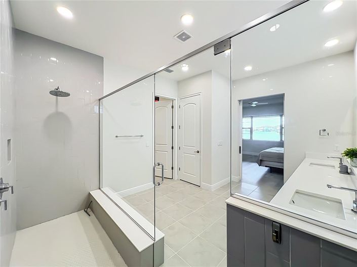 Image No.31-5 Bed House for sale