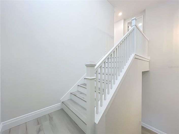 Image No.34-5 Bed House for sale