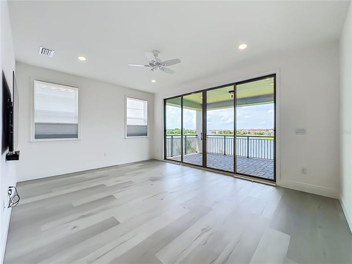 Image No.49-5 Bed House for sale