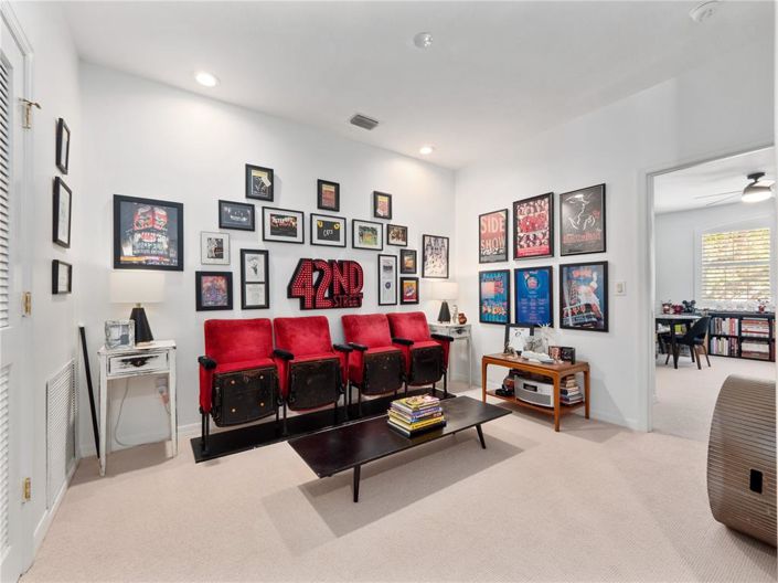 Image No.35-3 Bed Townhouse for sale