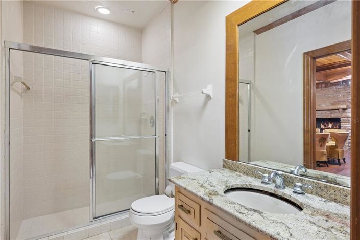 Image No.26-6 Bed House for sale