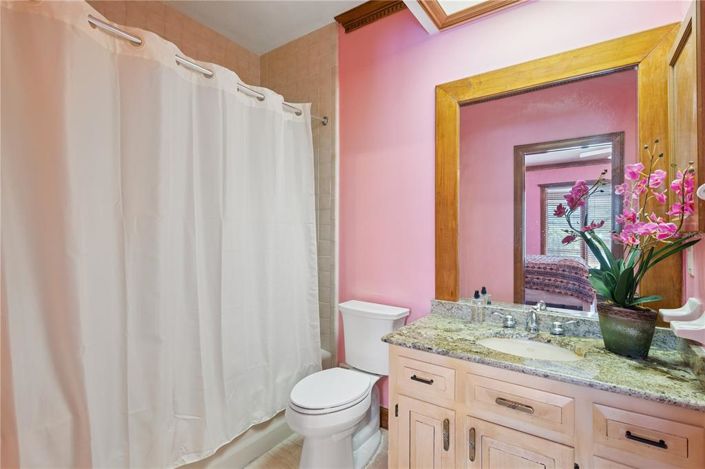Image No.38-6 Bed House for sale