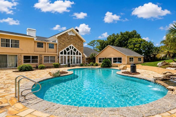 Image No.4-6 Bed House for sale