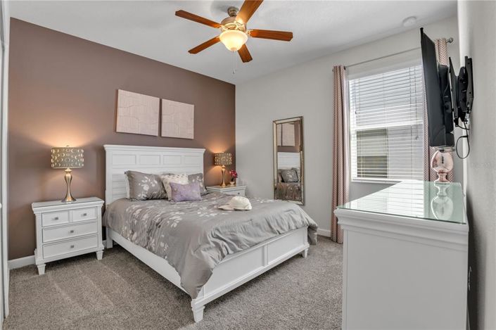 Image No.18-4 Bed House for sale