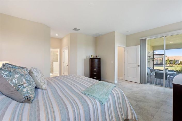 Image No.24-4 Bed House for sale
