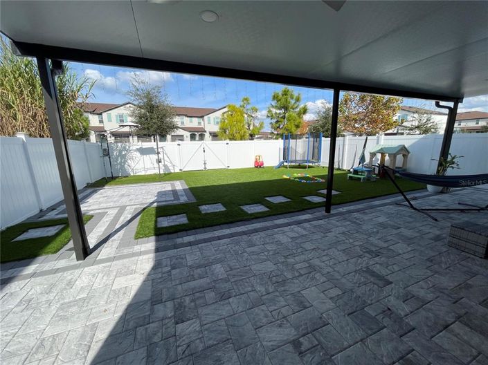 Image No.28-5 Bed House for sale