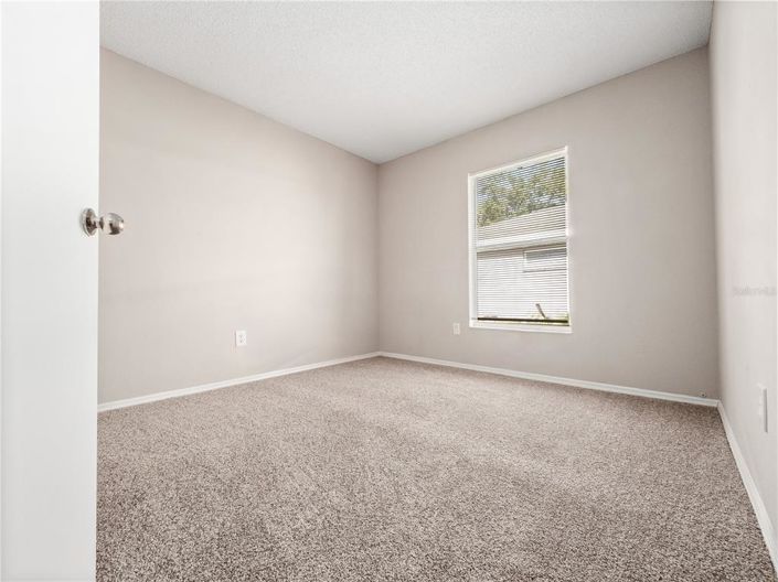 Image No.20-4 Bed House for sale