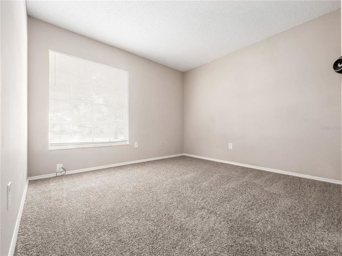 Image No.21-4 Bed House for sale