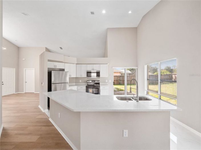 Image No.7-4 Bed House for sale