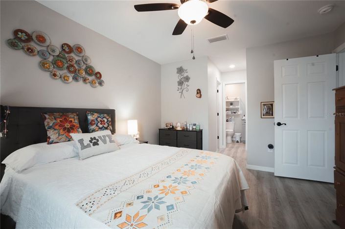 Image No.24-2 Bed House for sale