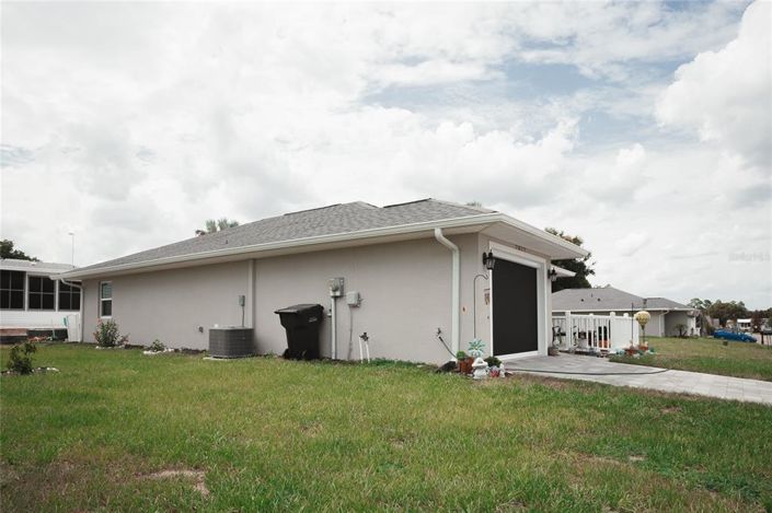 Image No.5-2 Bed House for sale