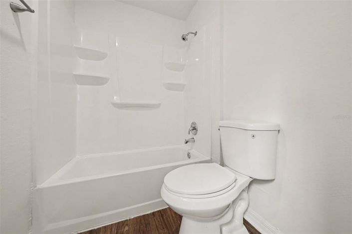 Image No.10-3 Bed House for sale