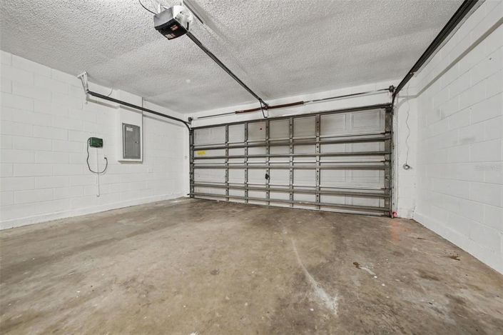 Image No.14-3 Bed House for sale