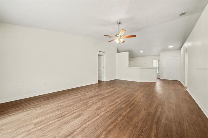 Image No.2-3 Bed House for sale