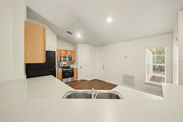 Image No.4-3 Bed House for sale