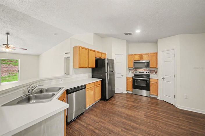 Image No.5-3 Bed House for sale