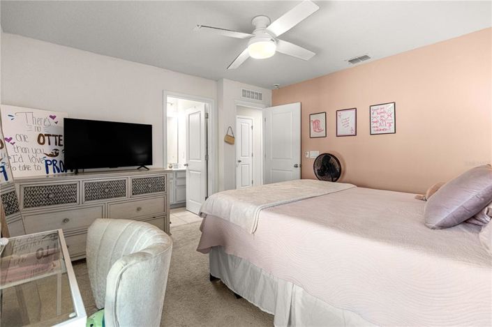 Image No.24-5 Bed House for sale