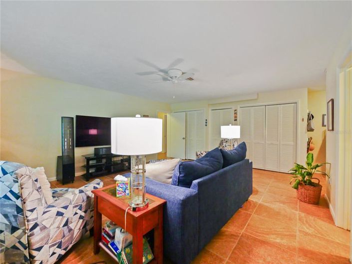Image No.23-4 Bed House for sale