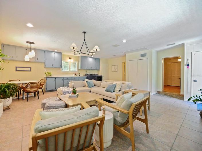 Image No.29-4 Bed House for sale