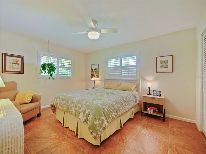 Image No.38-4 Bed House for sale