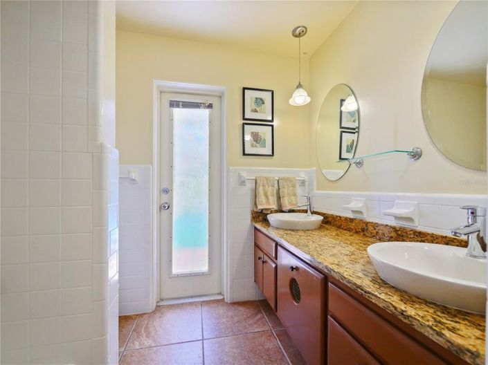 Image No.42-4 Bed House for sale