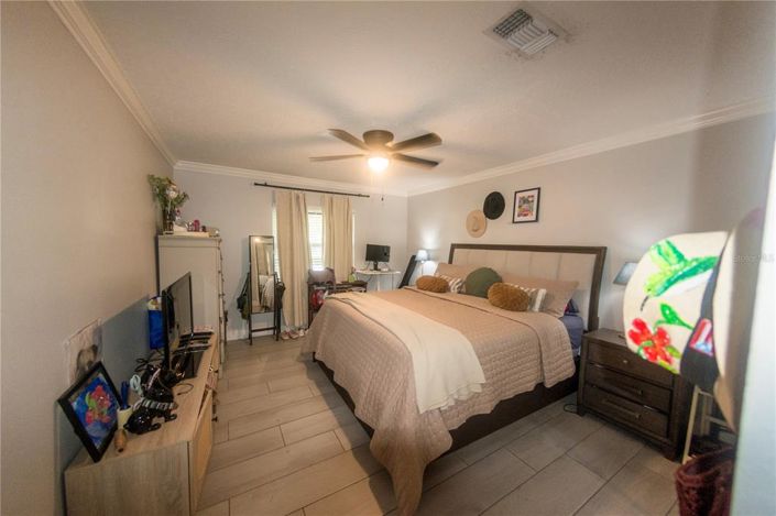 Image No.12-3 Bed House for sale
