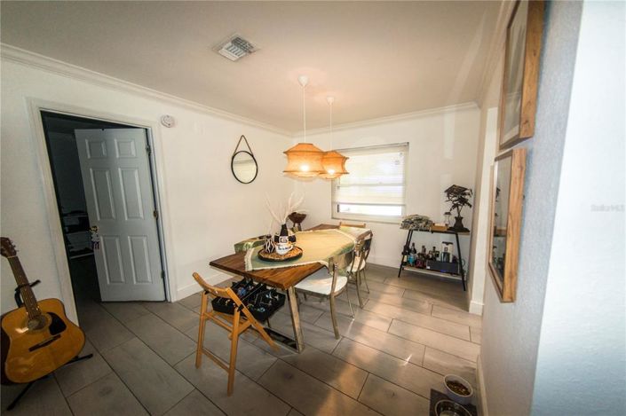 Image No.9-3 Bed House for sale