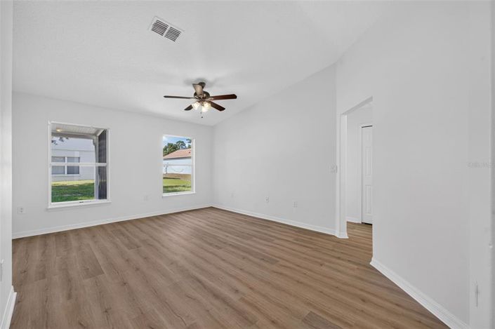Image No.4-3 Bed House for sale