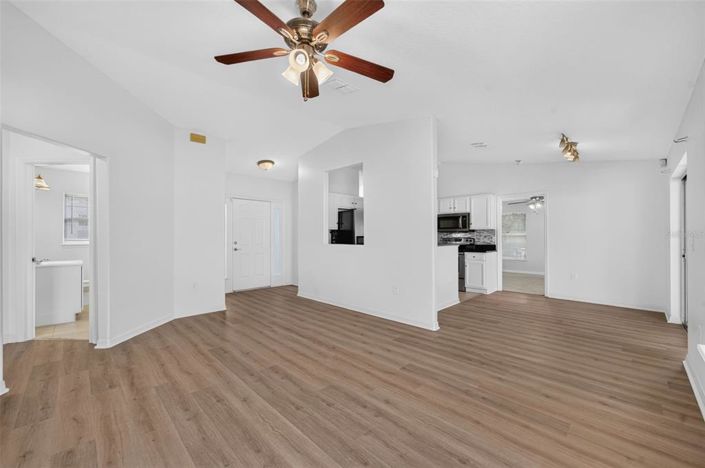 Image No.6-3 Bed House for sale