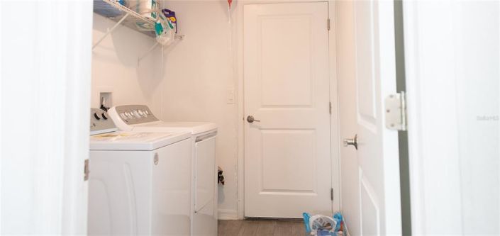 Image No.17-3 Bed House for sale