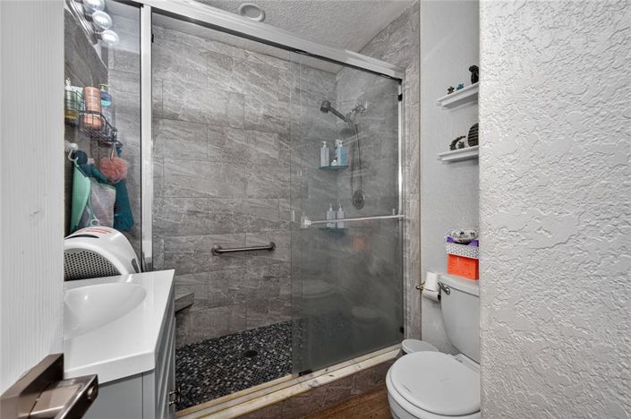 Image No.16-4 Bed House for sale