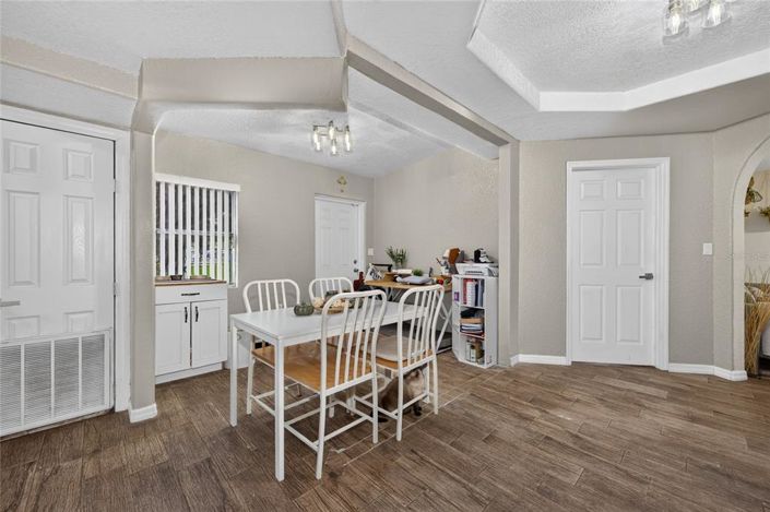 Image No.7-4 Bed House for sale
