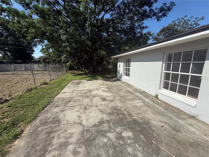 Image No.14-3 Bed House for sale