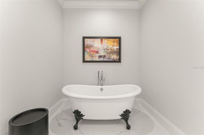 Image No.26-4 Bed House for sale