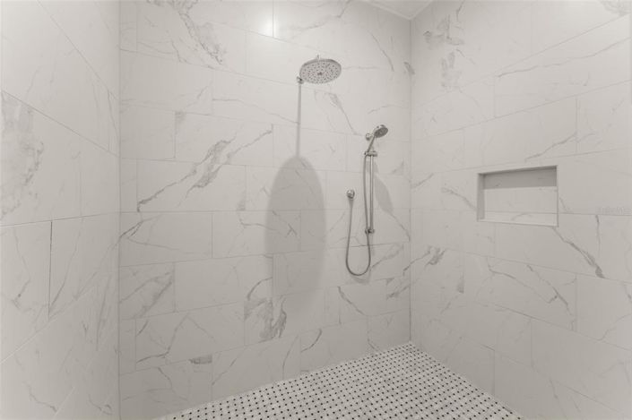 Image No.27-4 Bed House for sale