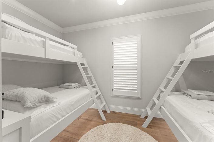 Image No.37-4 Bed House for sale
