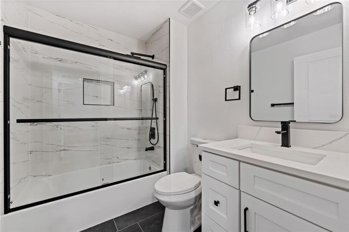 Image No.29-6 Bed House for sale