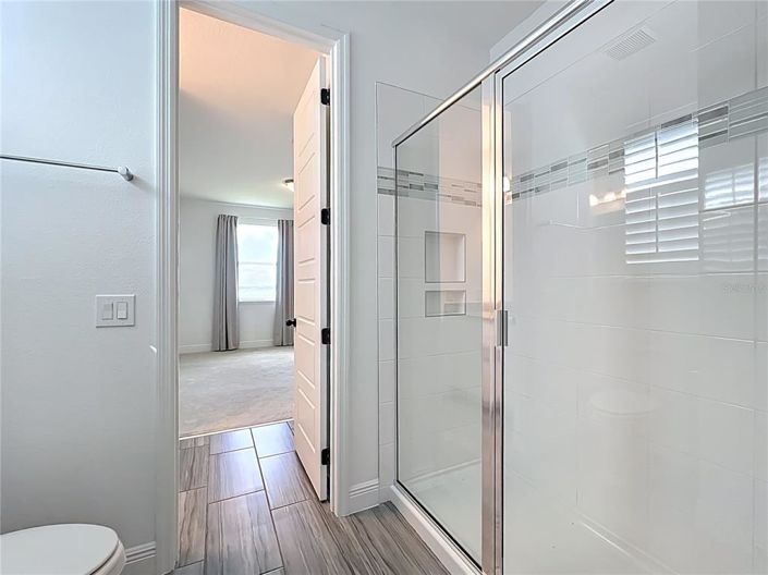 Image No.16-5 Bed House for sale