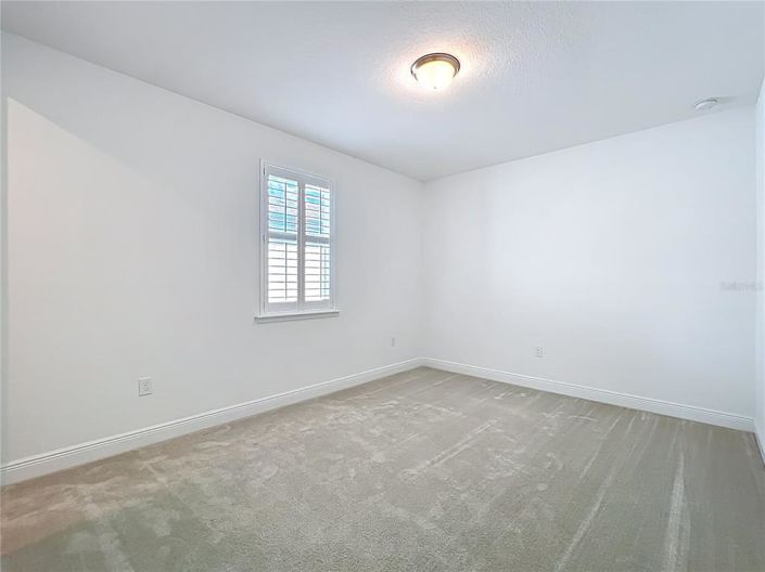 Image No.18-5 Bed House for sale
