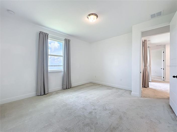Image No.32-5 Bed House for sale