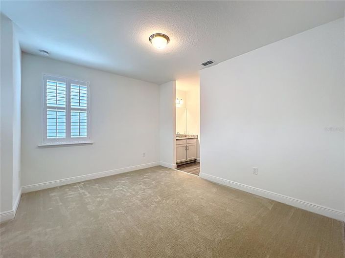 Image No.35-5 Bed House for sale