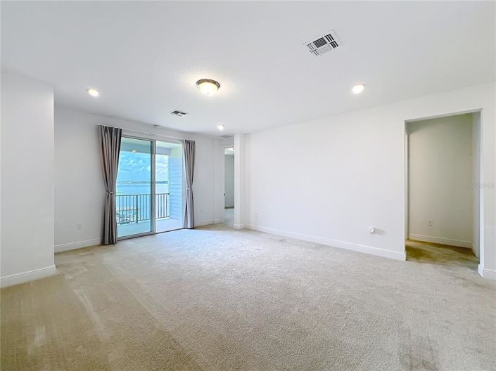 Image No.41-5 Bed House for sale